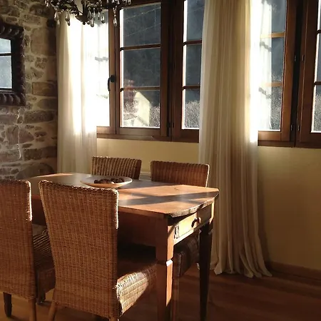 Apartamentos Rurales Ca Lulon Navelgas Zimmer foto